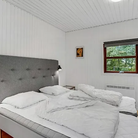 Cozy In Haderslev With Kitchen Holiday home Kelstrup