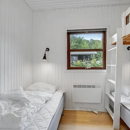 Cozy In Haderslev With Kitchen Holiday home Kelstrup