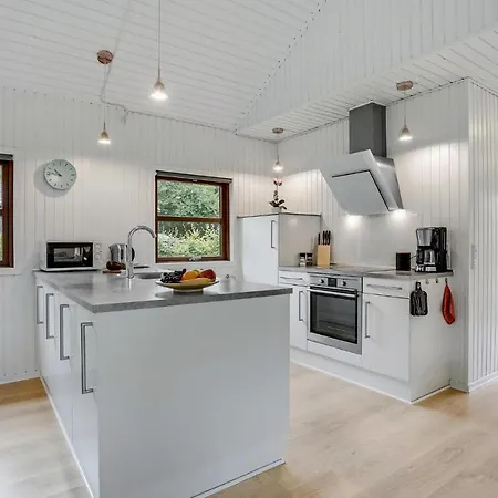 Cozy In Haderslev With Kitchen *